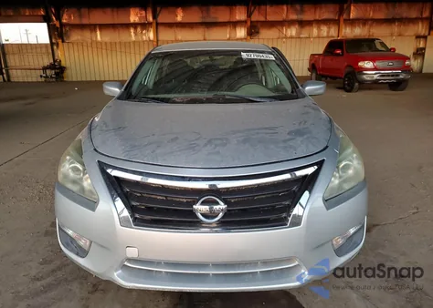 2013 Nissan Altima 2.5 z USA, uszkodzony, nr VIN 1N4AL3AP0DC182186